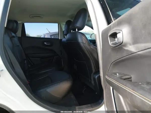 3C4NJCBBXKT749364 2019 JEEP COMPASS - Image 8