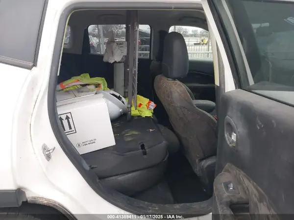 3C4NJCBBXKT802046 2019 JEEP COMPASS - Image 8