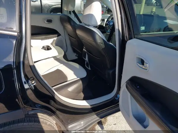 3C4NJCBBXKT843809 2019 JEEP COMPASS - Image 8