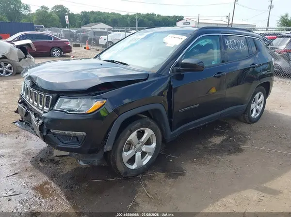 3C4NJCBBXKT843938 2019 JEEP COMPASS - Image 2