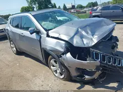 3C4NJCBBXKT844328 2019 JEEP COMPASS