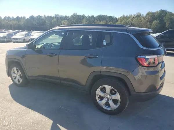 3C4NJCBBXKT851702 2019 JEEP COMPASS - Image 2