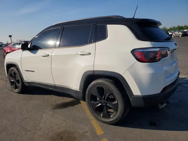 3C4NJCBBXLT102092 2020 JEEP COMPASS - Image 2