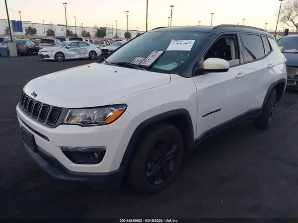 3C4NJCBBXLT218845 2020 JEEP COMPASS - Image 2