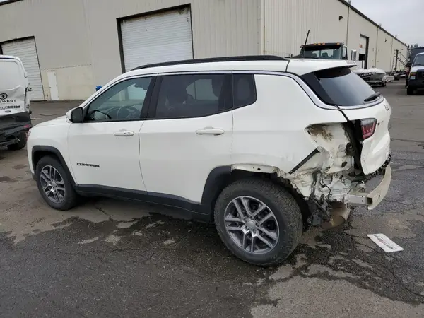 3C4NJCBBXLT248220 2020 JEEP COMPASS - Image 2