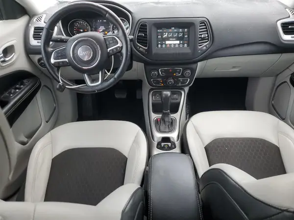 3C4NJCBBXLT257063 2020 JEEP COMPASS - Image 8