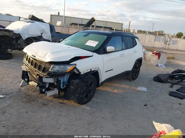 3C4NJCBBXMT502056 2021 JEEP COMPASS - Image 2