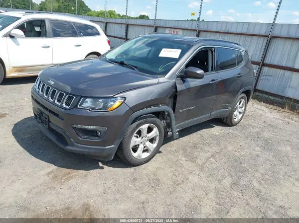 3C4NJCBBXMT505443 2021 JEEP COMPASS - Image 2