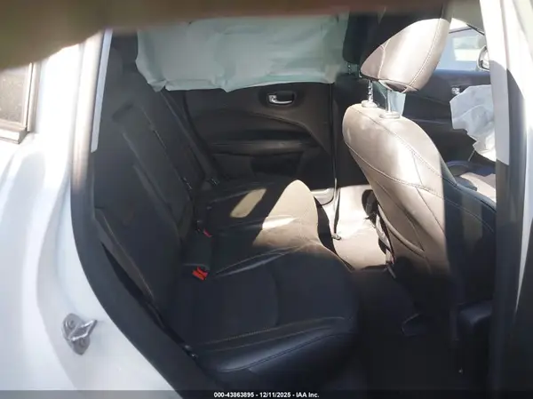 3C4NJCBBXMT518273 2021 JEEP COMPASS - Image 8