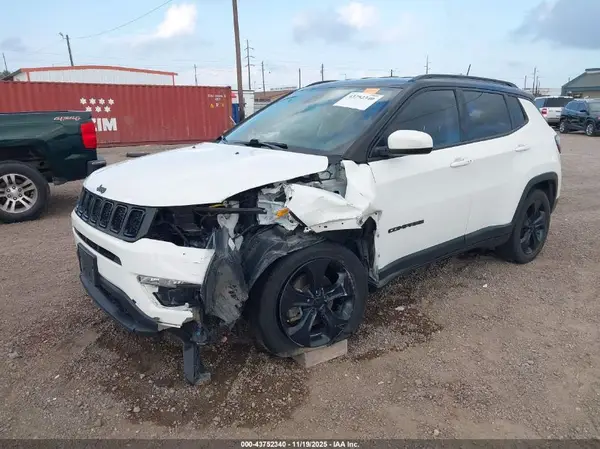 3C4NJCBBXMT527300 2021 JEEP COMPASS - Image 2