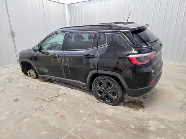 3C4NJCBBXMT604568 2021 JEEP COMPASS - Image 2