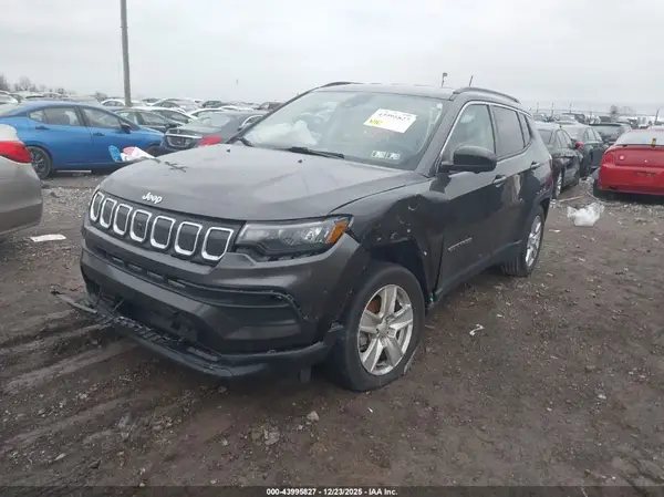 3C4NJCBBXNT100569 2022 JEEP COMPASS - Image 2