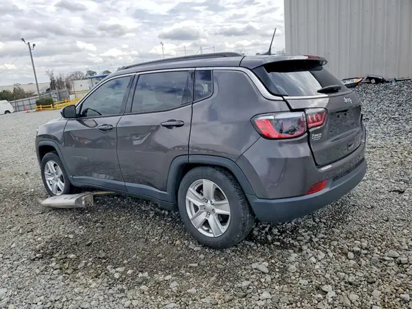 3C4NJCBBXNT137069 2022 JEEP COMPASS - Image 2