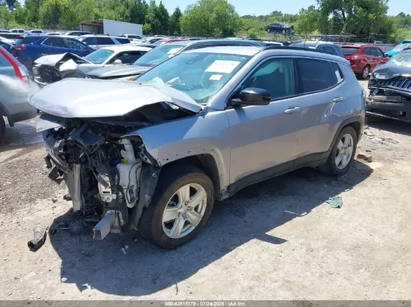 3C4NJCBBXNT137718 2022 JEEP COMPASS - Image 2