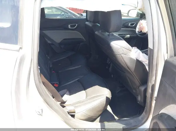 3C4NJCBBXNT137718 2022 JEEP COMPASS - Image 8