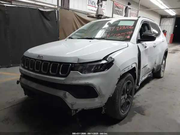 3C4NJCBBXNT139016 2022 JEEP COMPASS - Image 2