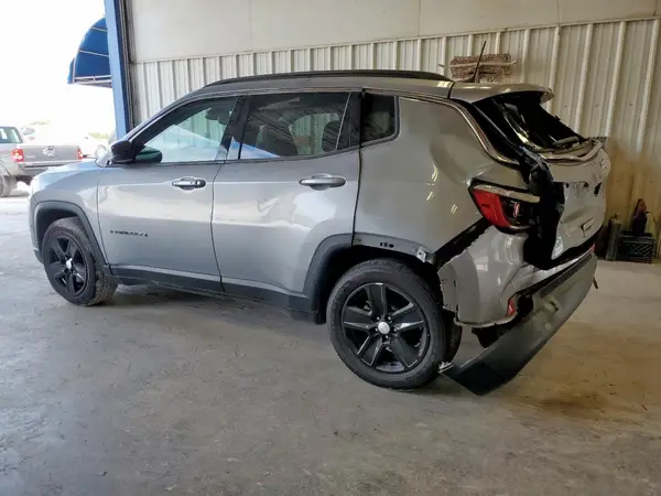 3C4NJCBBXNT204754 2022 JEEP COMPASS - Image 2