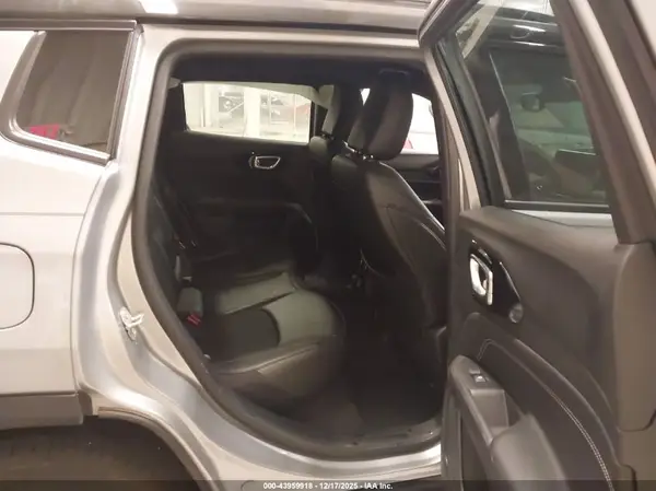 3C4NJCBBXNT210912 2022 JEEP COMPASS - Image 8