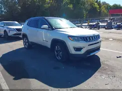 3C4NJCCB0JT215173 2018 JEEP COMPASS