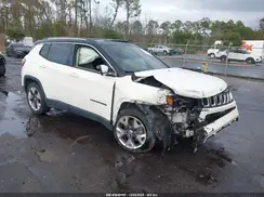3C4NJCCB0JT248092 2018 JEEP COMPASS