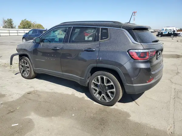 3C4NJCCB0JT286275 2018 JEEP COMPASS - Image 2