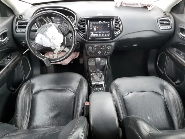 3C4NJCCB0JT358690 2018 JEEP COMPASS - Image 8