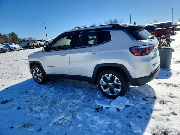 3C4NJCCB0JT410996 2018 JEEP COMPASS - Image 2