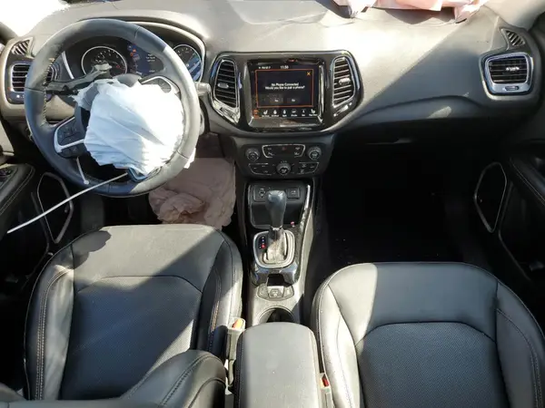3C4NJCCB0JT411680 2018 JEEP COMPASS - Image 8