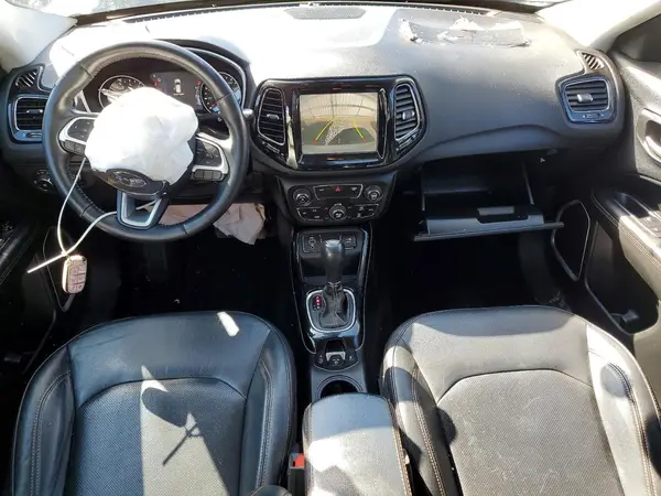 3C4NJCCB0KT662975 2019 JEEP COMPASS - Image 8