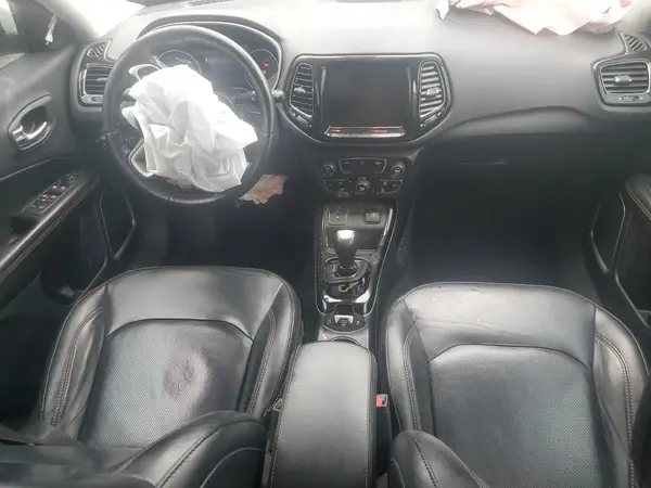 3C4NJCCB0KT663057 2019 JEEP COMPASS - Image 8
