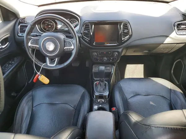 3C4NJCCB0KT793677 2019 JEEP COMPASS - Image 8