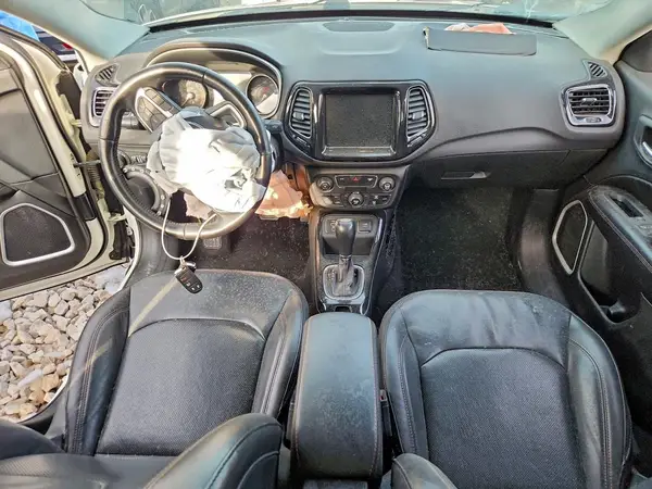 3C4NJCCB0KT802121 2019 JEEP COMPASS - Image 8