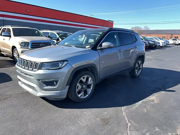 3C4NJCCB0LT140557 2020 JEEP COMPASS - Image 2