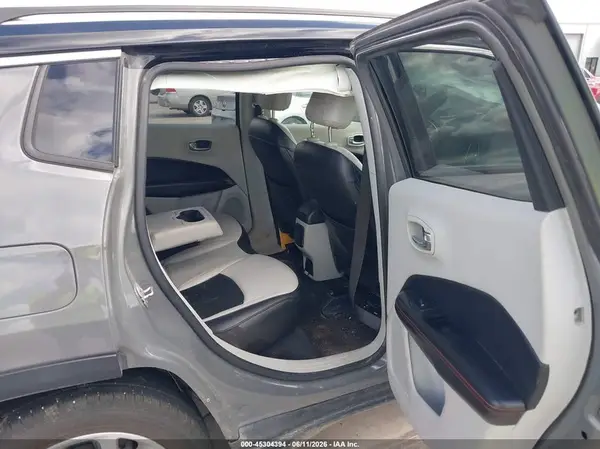 3C4NJCCB0LT152448 2020 JEEP COMPASS - Image 8