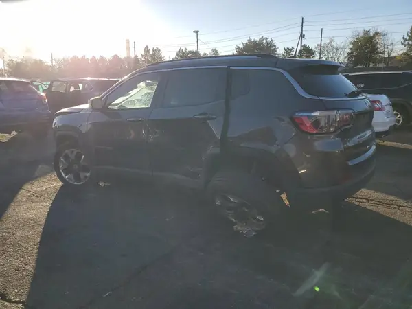 3C4NJCCB0MT511623 2021 JEEP COMPASS - Image 2