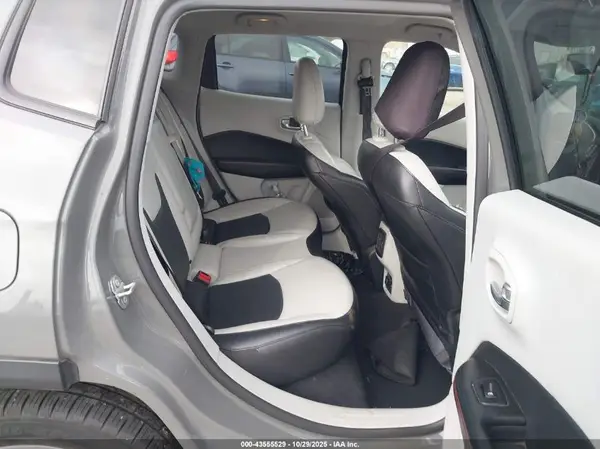 3C4NJCCB0MT522427 2021 JEEP COMPASS - Image 8