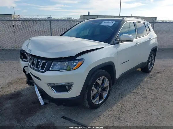 3C4NJCCB0MT563981 2021 JEEP COMPASS - Image 2