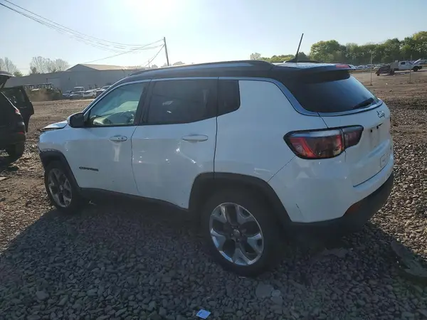 3C4NJCCB1JT409498 2018 JEEP COMPASS - Image 2