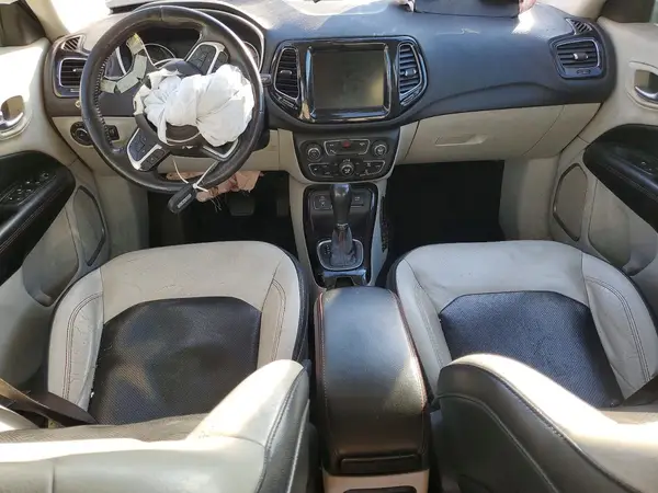 3C4NJCCB1JT409498 2018 JEEP COMPASS - Image 8