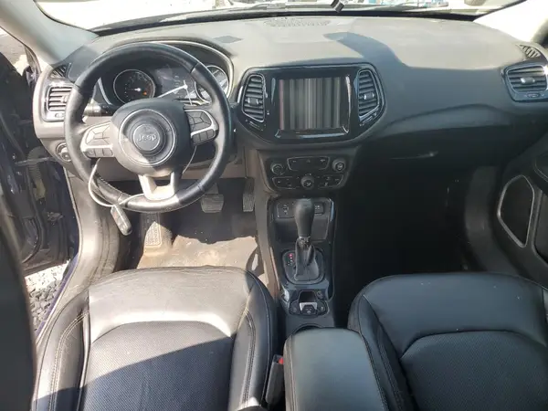 3C4NJCCB1JT411784 2018 JEEP COMPASS - Image 8
