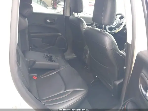 3C4NJCCB1JT487148 2018 JEEP COMPASS - Image 8
