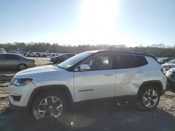 3C4NJCCB1JT487991 2018 JEEP COMPASS - Image 1