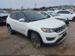3C4NJCCB1JT494228 2018 JEEP COMPASS