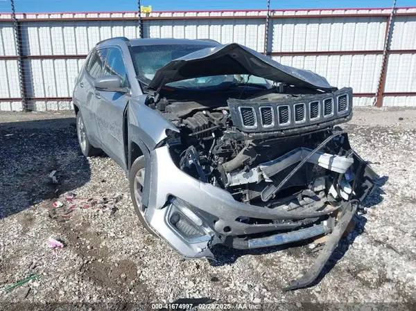 3C4NJCCB1KT662953 2019 JEEP COMPASS - Image 1