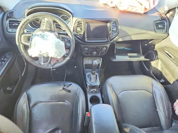 3C4NJCCB1KT664119 2019 JEEP COMPASS - Image 8