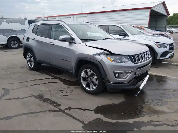 3C4NJCCB1KT679784 2019 JEEP COMPASS - Image 1