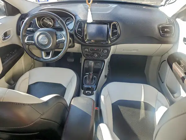 3C4NJCCB1KT699145 2019 JEEP COMPASS - Image 8