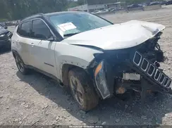 3C4NJCCB1KT711312 2019 JEEP COMPASS