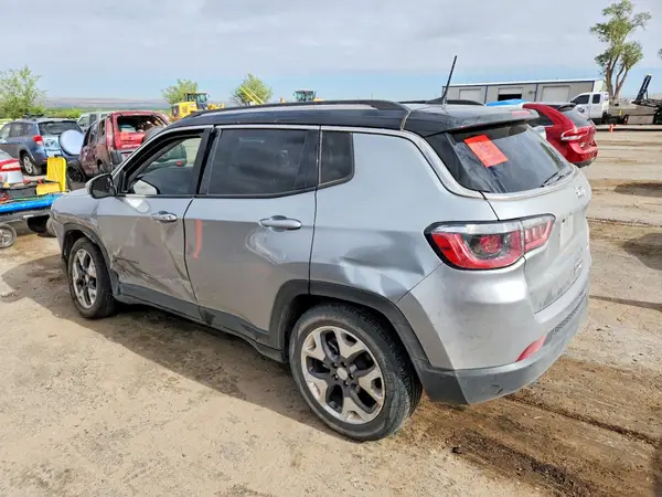 3C4NJCCB1KT748988 2019 JEEP COMPASS - Image 2