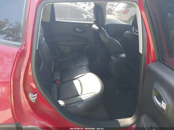 3C4NJCCB1KT769386 2019 JEEP COMPASS - Image 8
